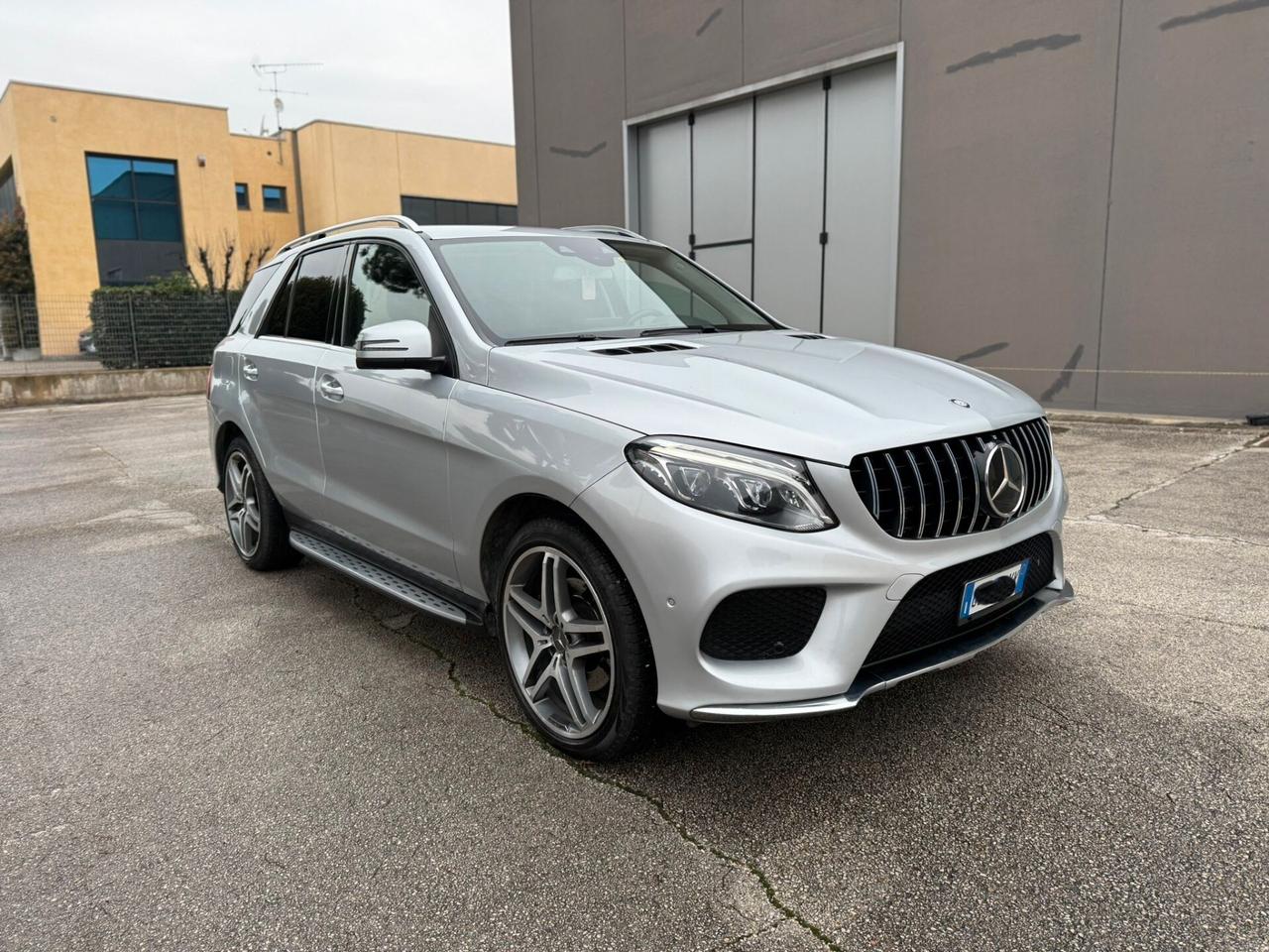 MERCEDES GLE 350 PREMIUM PLUS AMG 2017 12 MESI DI GARANZIA