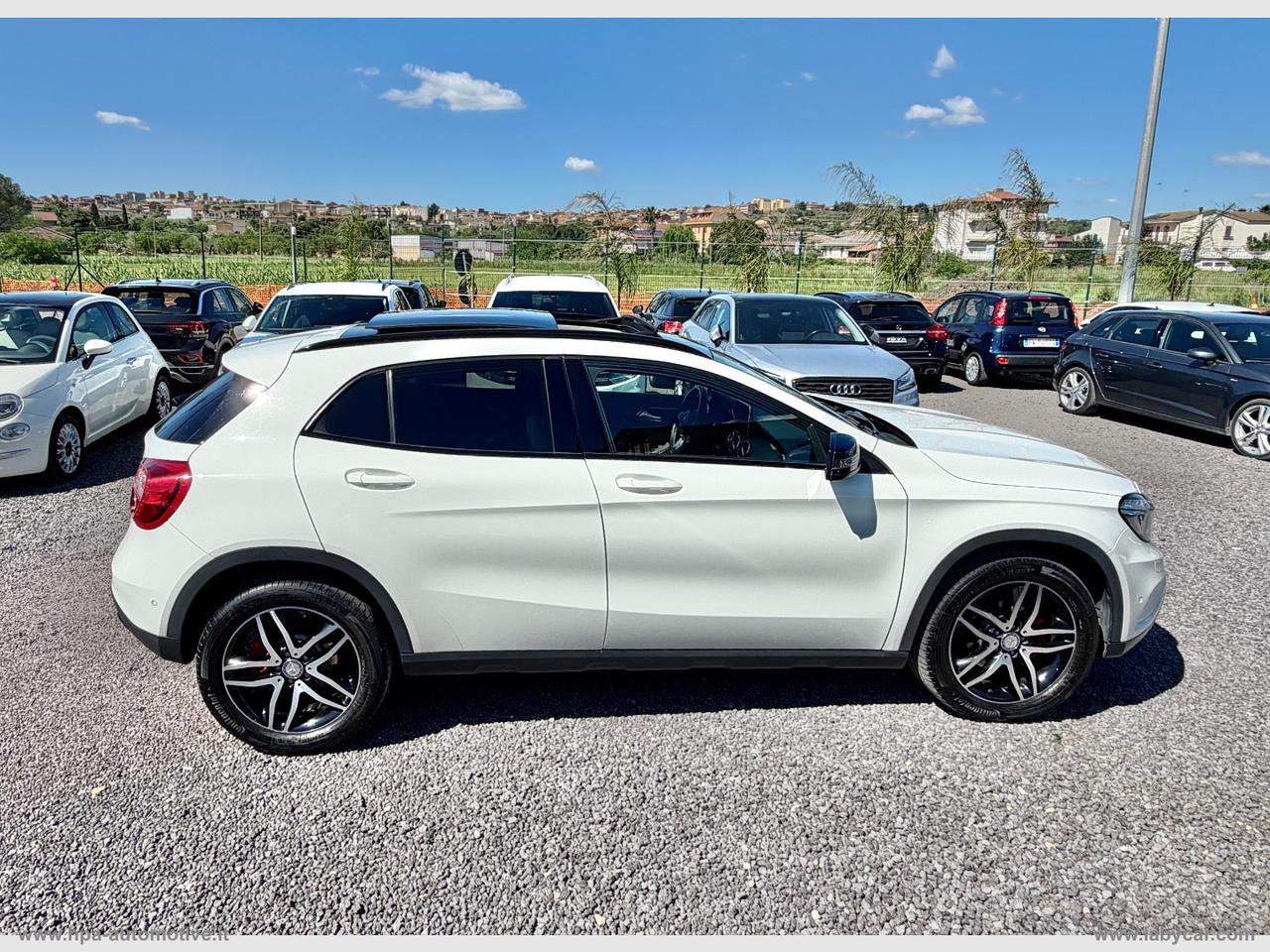 MERCEDES-BENZ GLA 220d Automatic 4Matic Sport TETTO LED PELLE NAVI