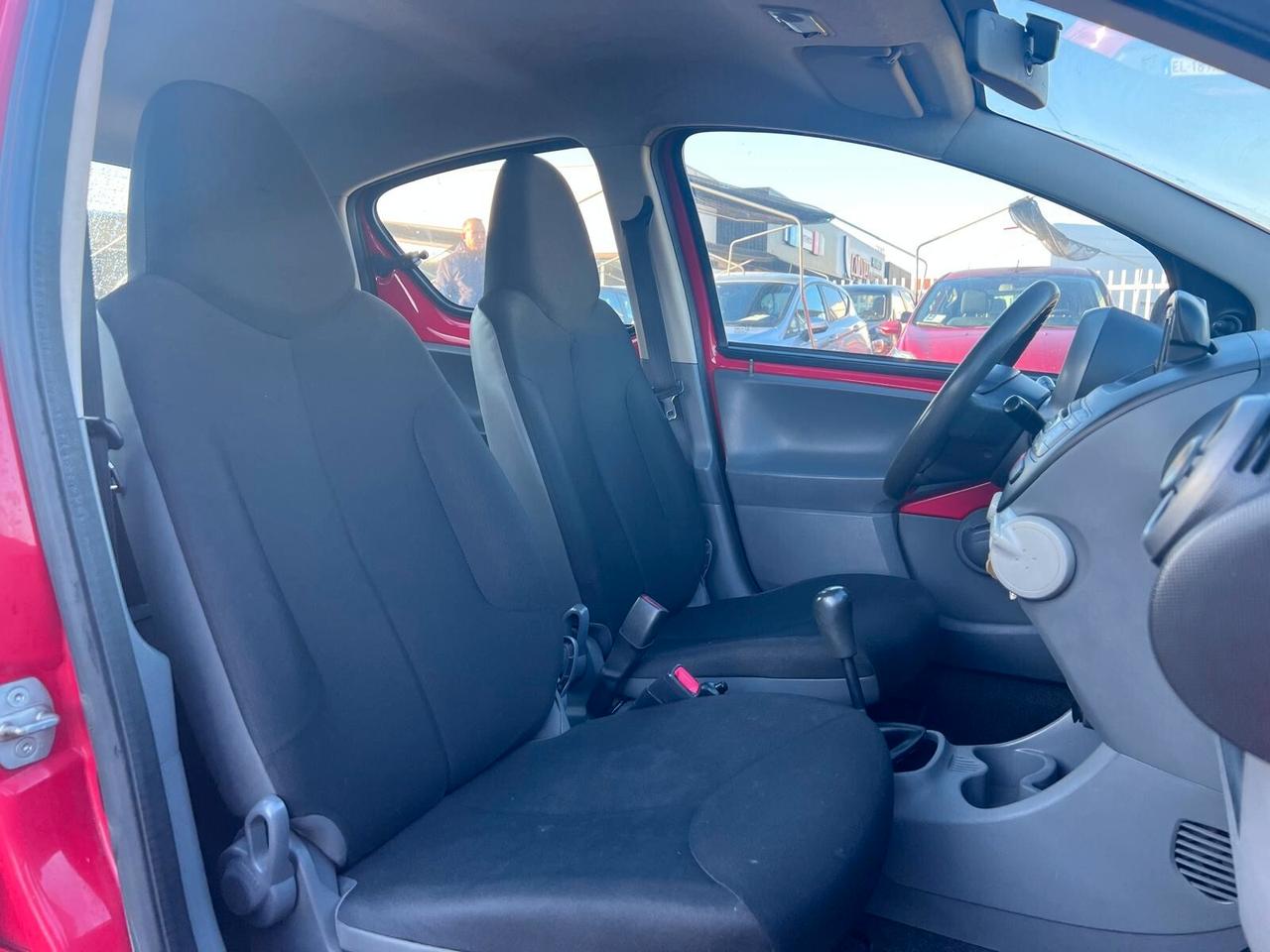 Toyota Aygo 1.0 12V VVT-i 5 porte Deep Ocean Connect
