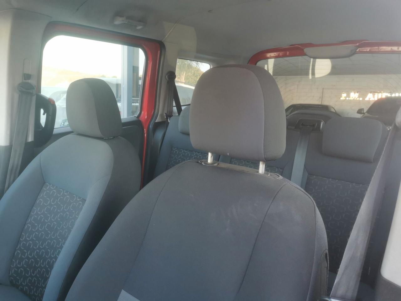 Fiat Doblo 1.6 Jtdm cv 105 2010