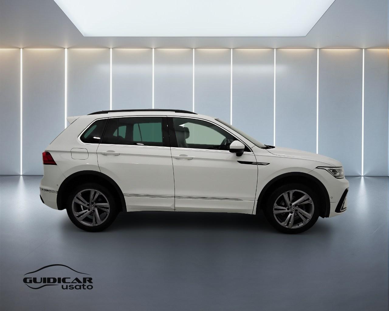 VOLKSWAGEN Tiguan II 2021 - Tiguan 2.0 tdi R-Line 4motion 150cv dsg