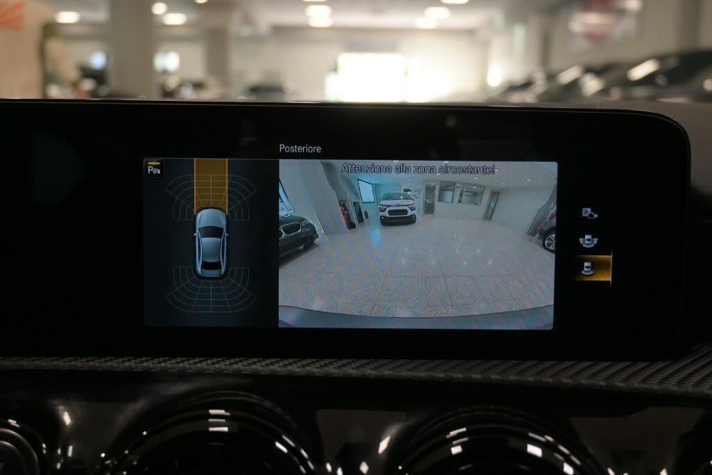 Mercedes-benz A 180 d Business Sedan