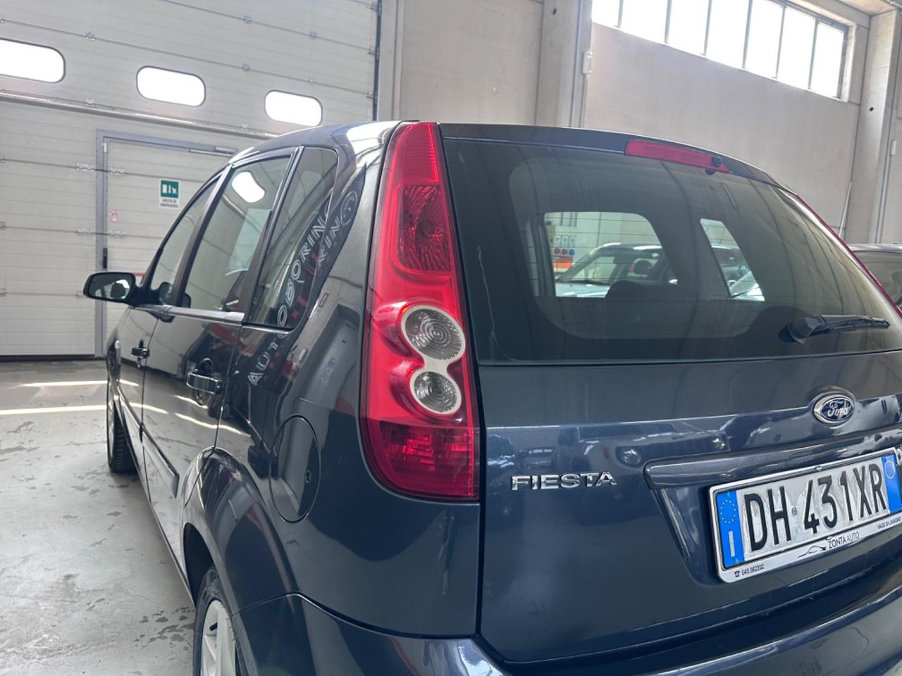 Ford Fiesta 1.4 TDCi 5p. Titanium