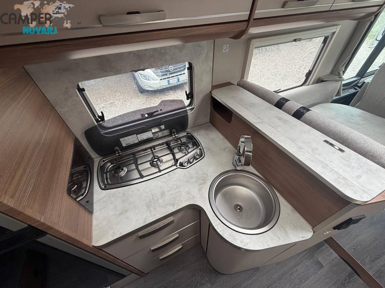 Knaus LIVE I 700 MEG MOTORHOME LETTI GEMELLI