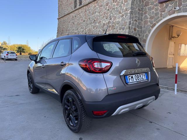 RENAULT Captur DCI 90CV NAVI+RCAM+BICOLOR+17'+2PDC+KEYLESS