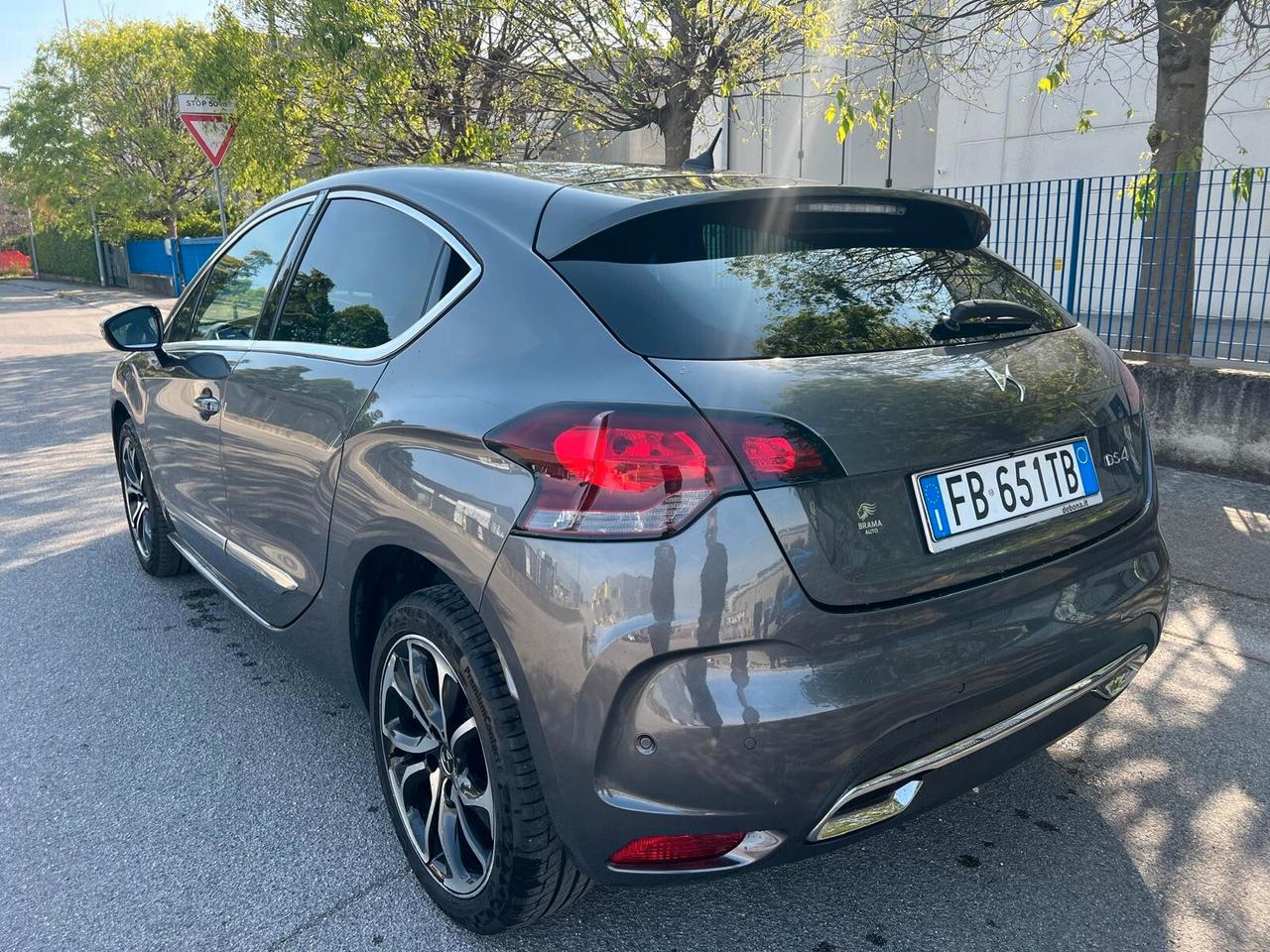DS4 Crossback BlueHDi 120 S&S Sport Chic