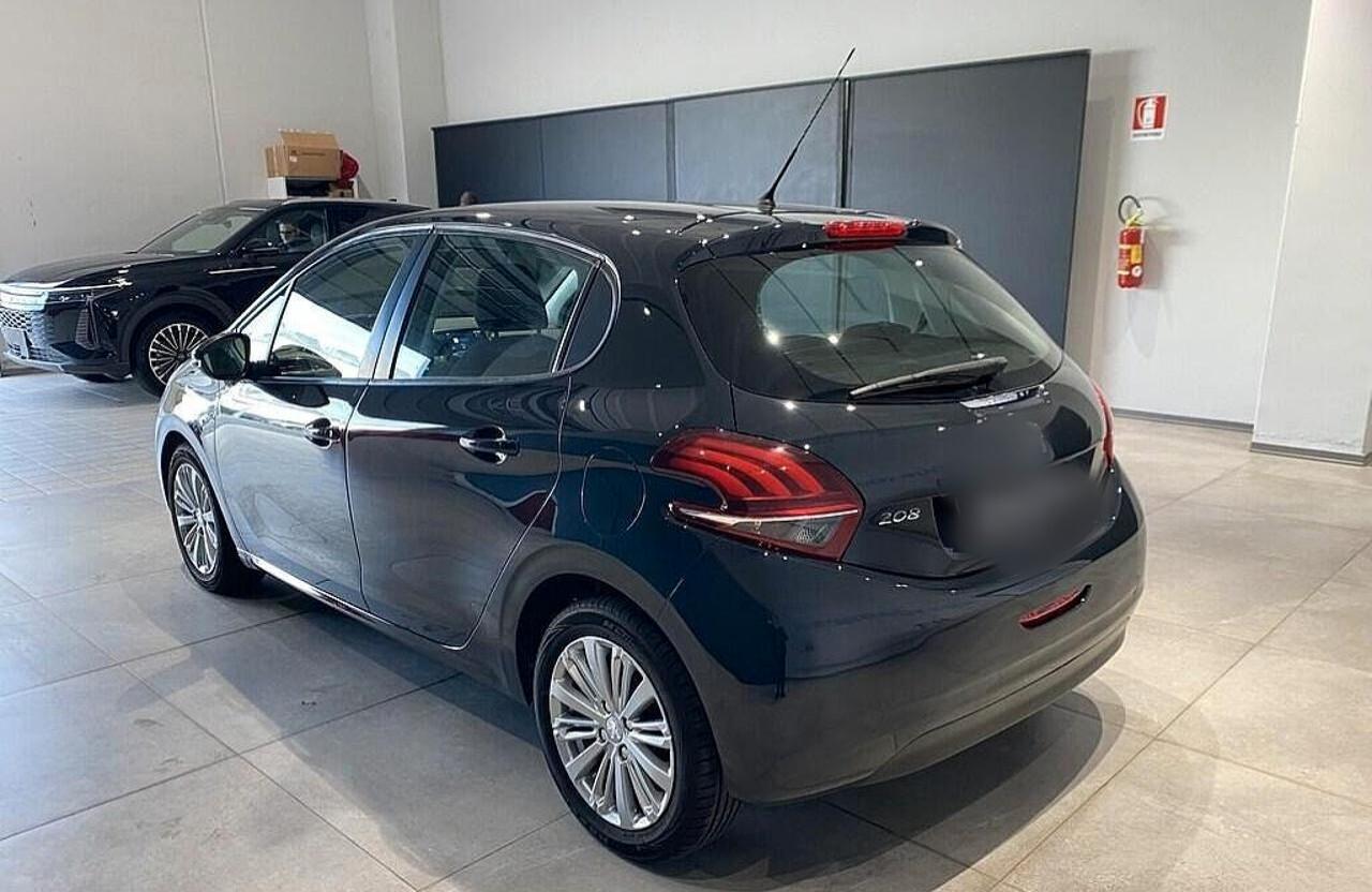 Peugeot 208 1.2 benzina km 70000 con garanzia
