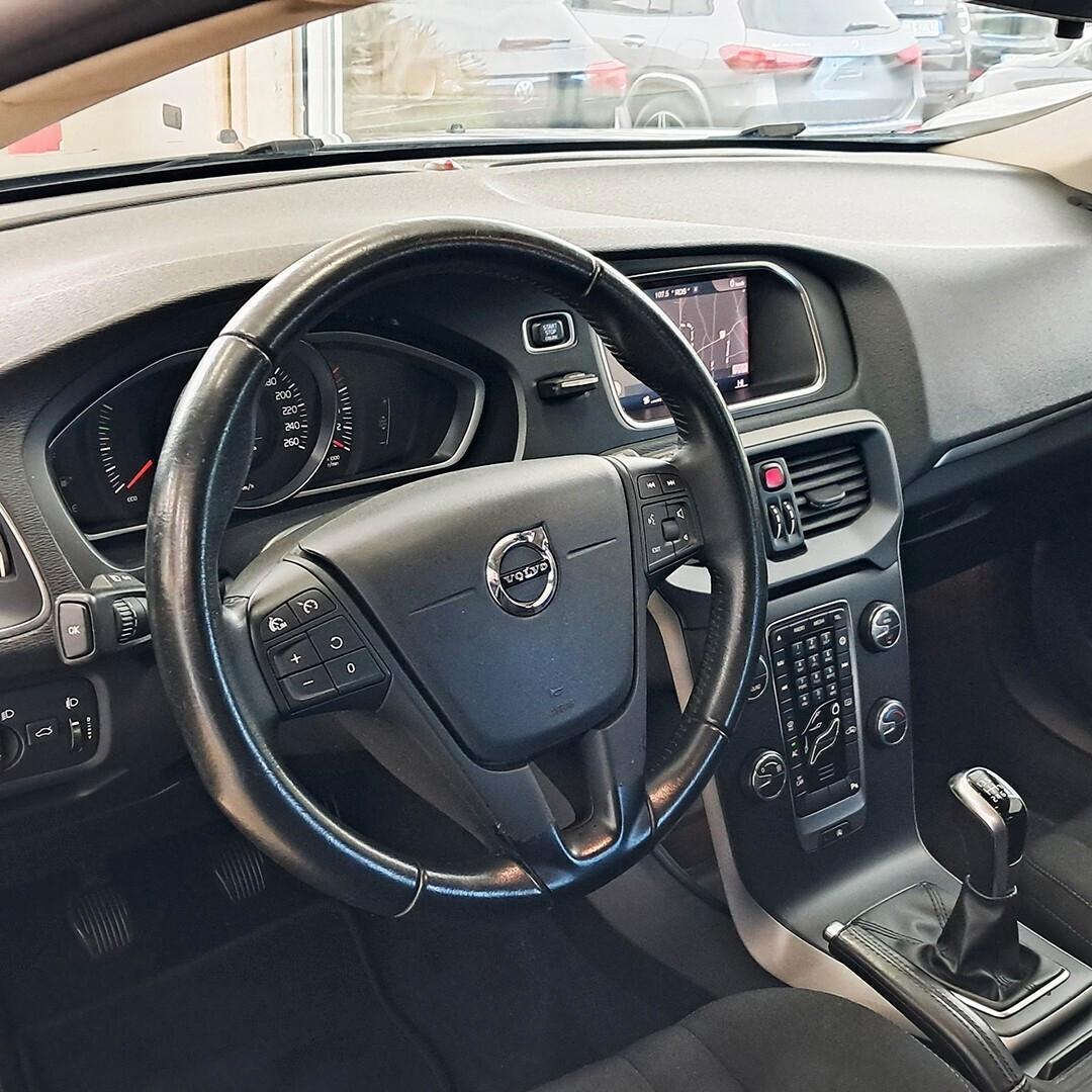 Volvo V40 T2 Business