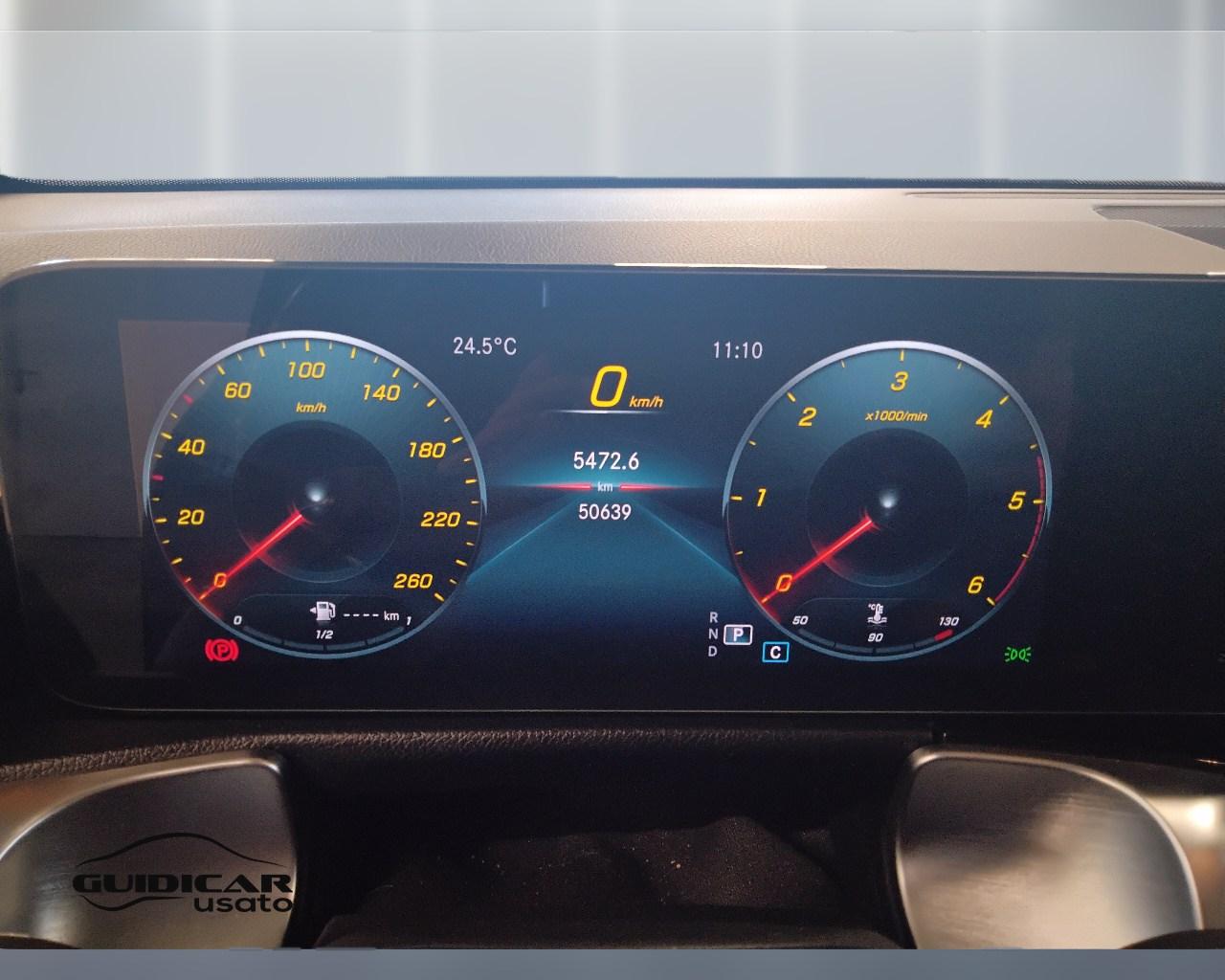 Mercedes-Benz GLB - X247 2019 - GLB 180 d Premium auto