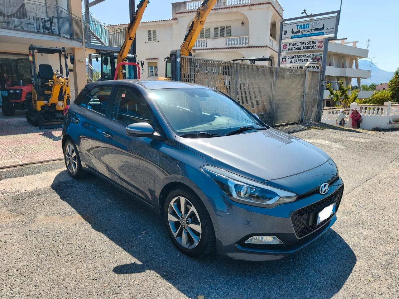 HYUNDAI I20 1.1 CRDI Comfort - 2016
