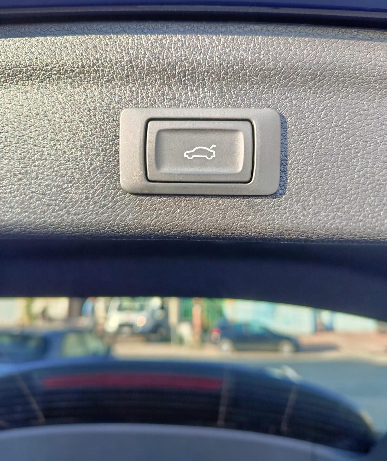 Audi Q3 SPB 40 TDI quattro S tronic Business Sport