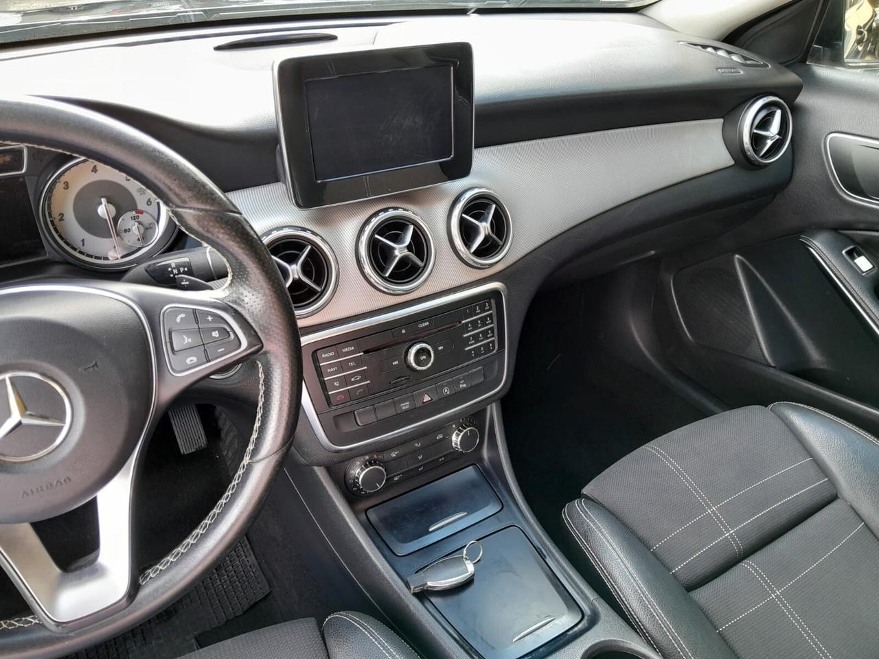 Mercedes-benz GLA 220 d Automatic Sport