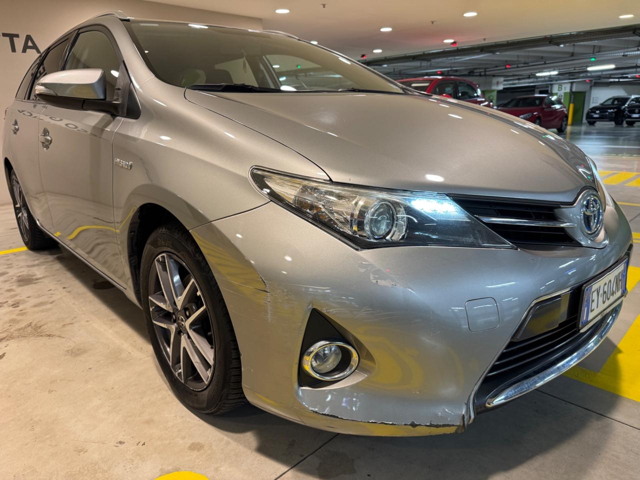Toyota Auris Touring 1.8 Hybrid
