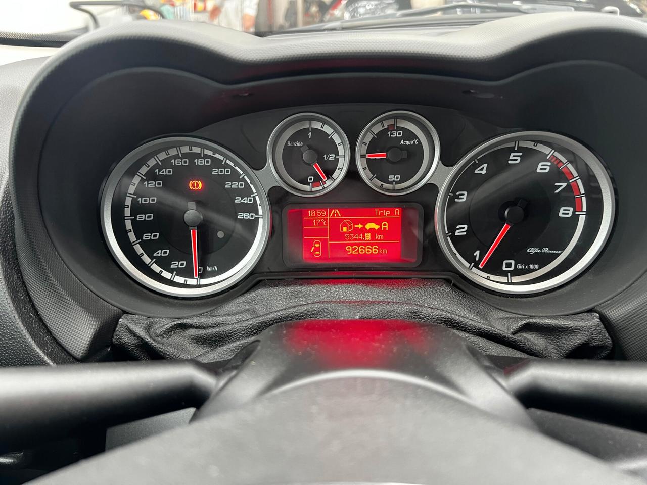 Alfa Romeo MiTo 2017 1.4 Distinctive 78cv E6