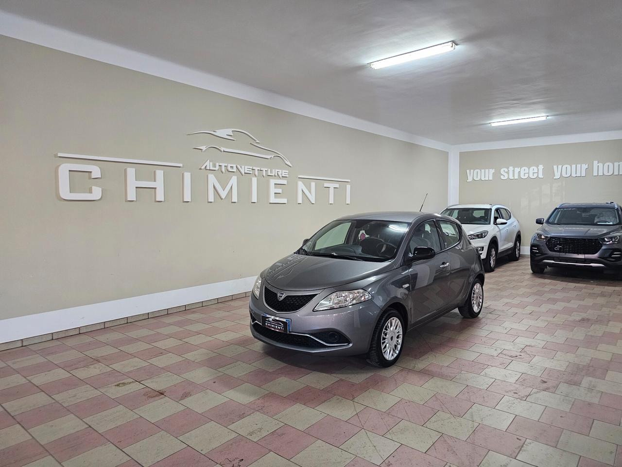 Lancia Ypsilon 1.2 69 CV 5 porte GPL Ecochic Gold