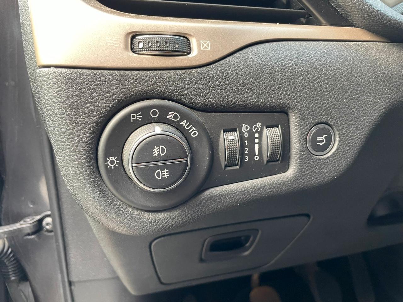 JEEP CHEROKEE 2.0MJT LONGITUDE 140cv