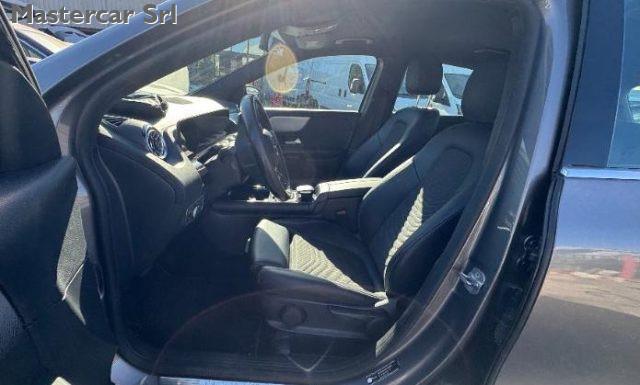 MERCEDES-BENZ GLA 250 GLA e phev (eq-power) Business Extra auto - GP698T