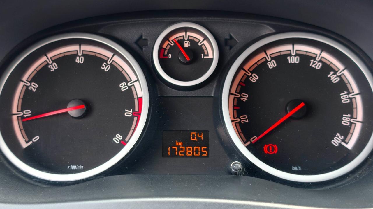 Opel Corsa 1.2 5 porte Cosmo