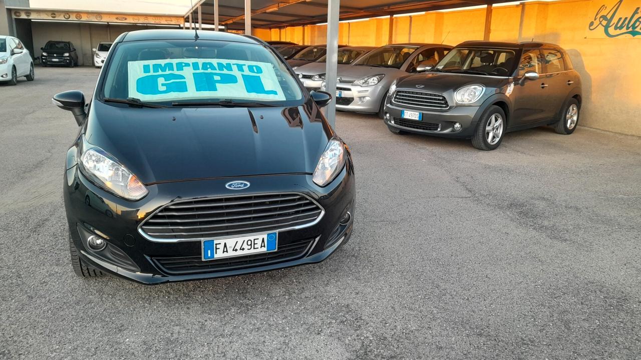 Ford Fiesta 1.4 5 porte Bz.- GPL