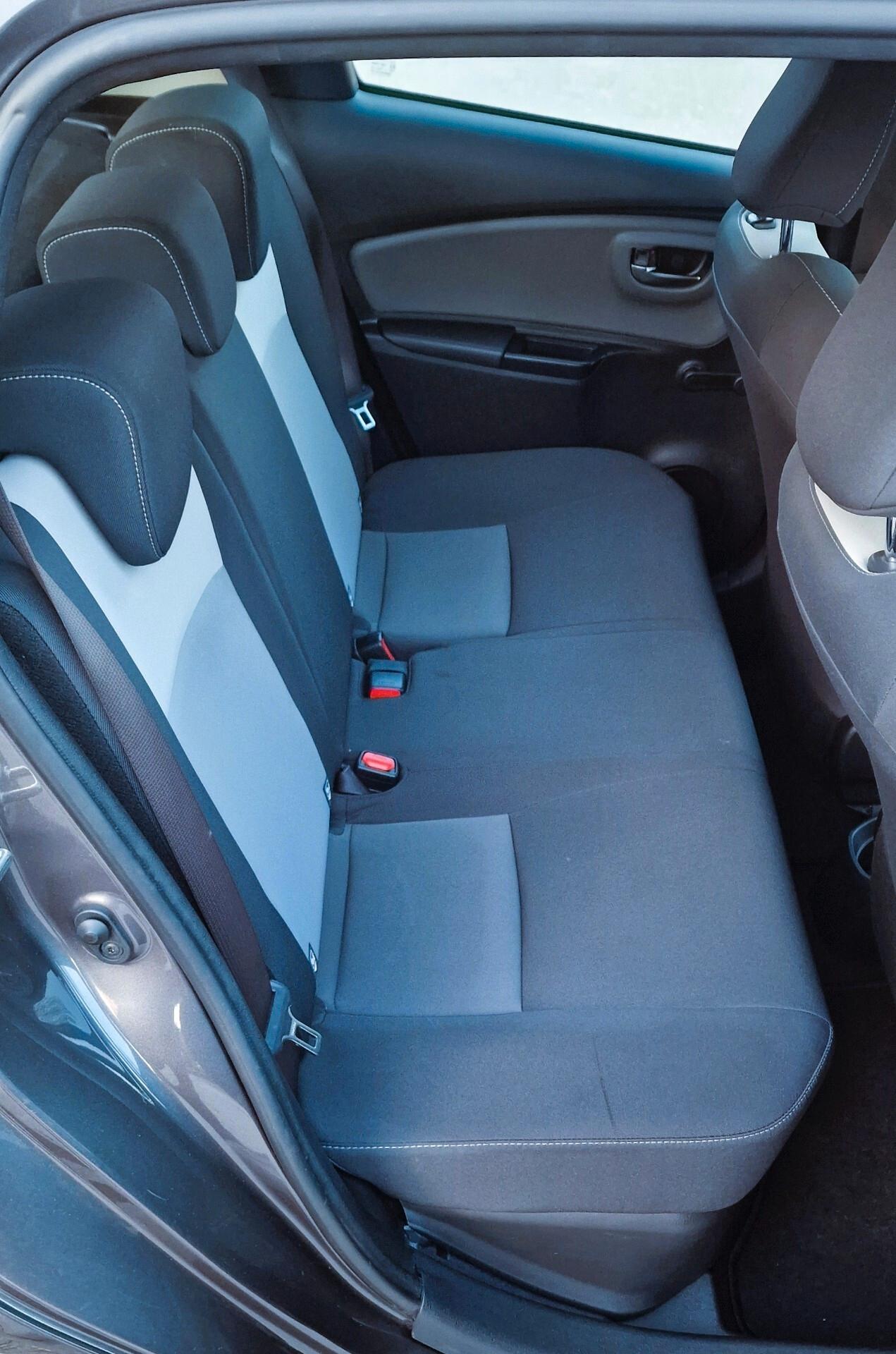 Toyota Yaris 1.5 Hybrid 5 porte Business