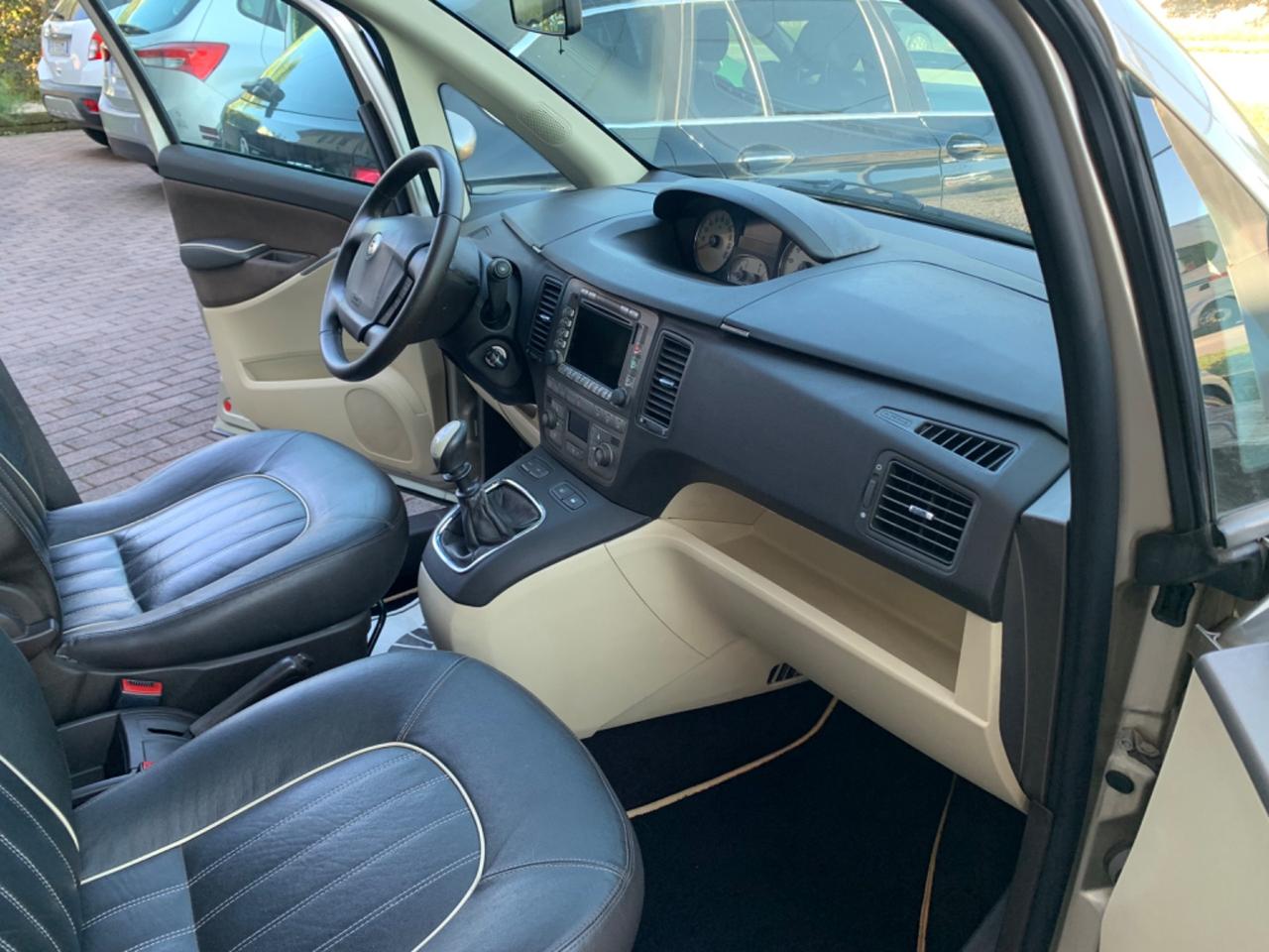 Lancia MUSA 1.4 16V Platino Plus