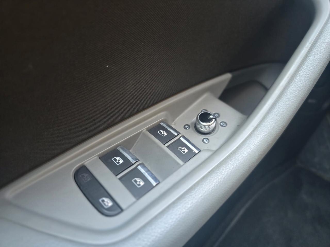 Audi A4 Avant 30 TDI/136 CV S tronic Business Advanced