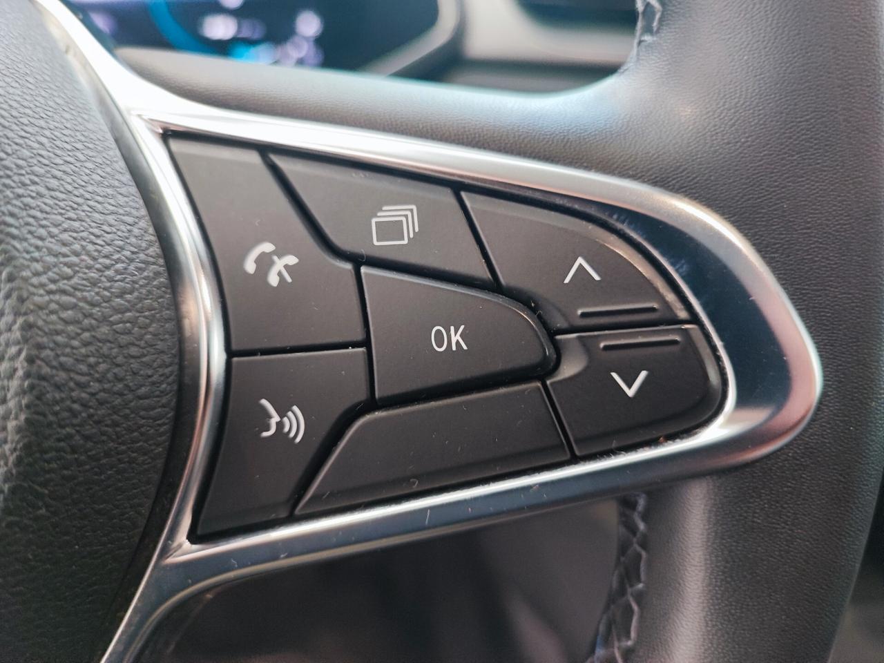 Renault Captur Plug-in Hybrid E-Tech 1 Initiale Paris