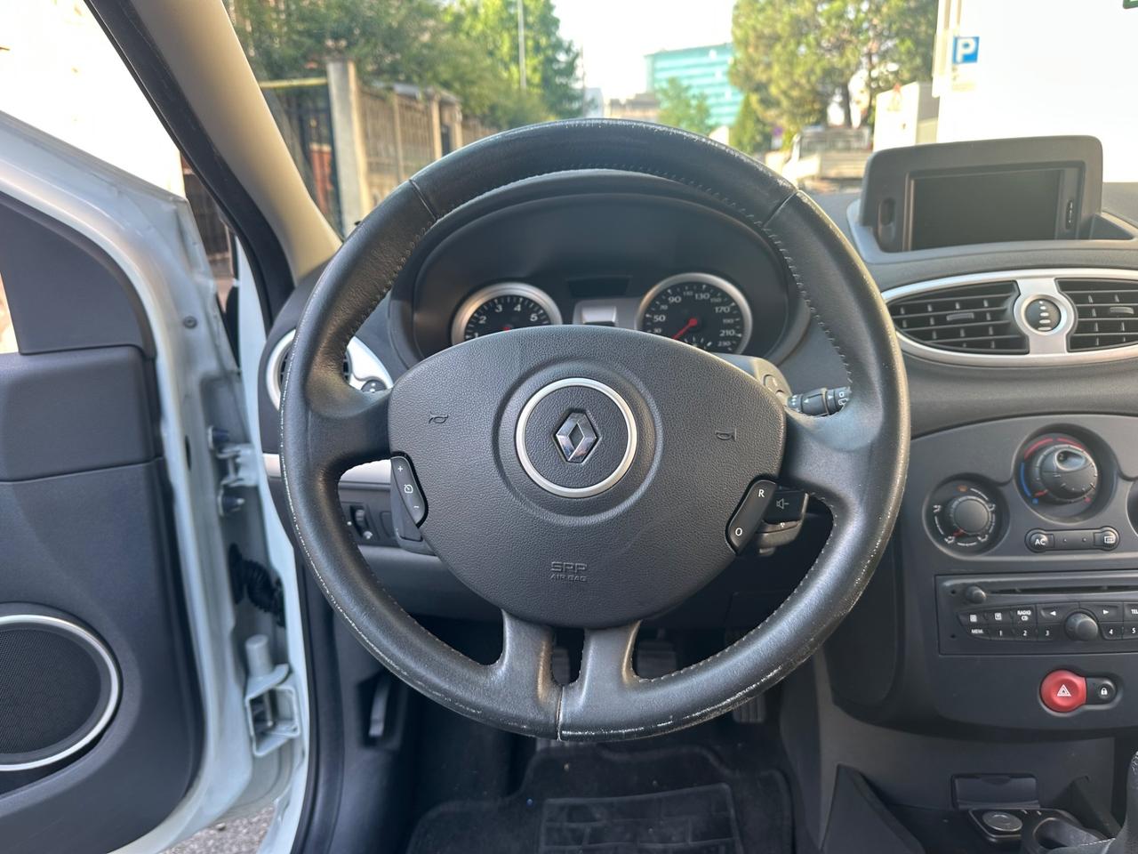 Renault Clio 1.2 16V 5 porte Luxe - euro 5 - solo 59000 km