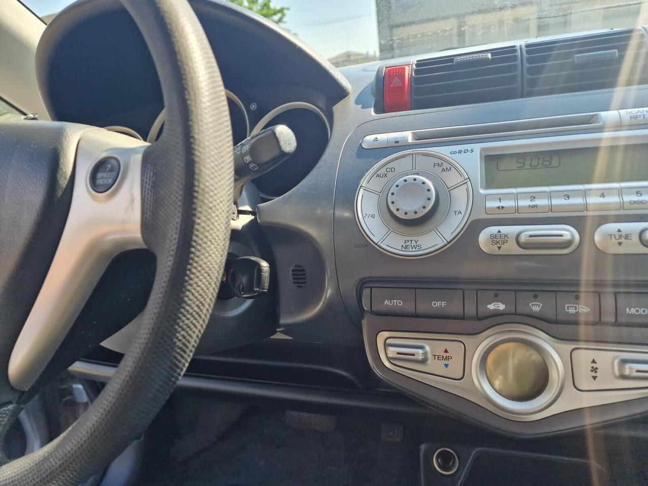 HONDA JAZZ 1.4 i-DSI AUTOMATICA – 2006 – BENZINA