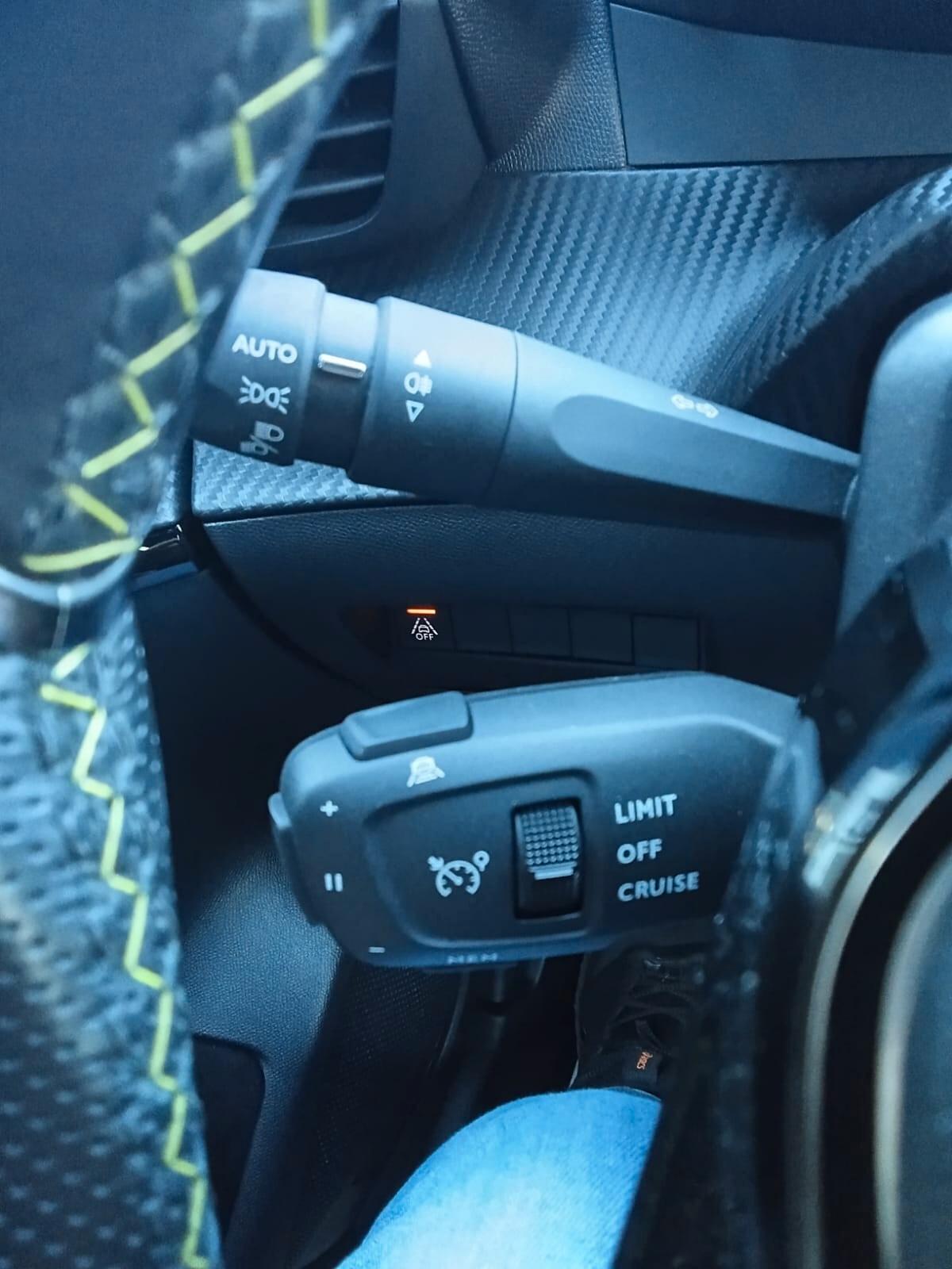 Peugeot 208 PureTech 100 Stop&Start 5 porte GT Pack