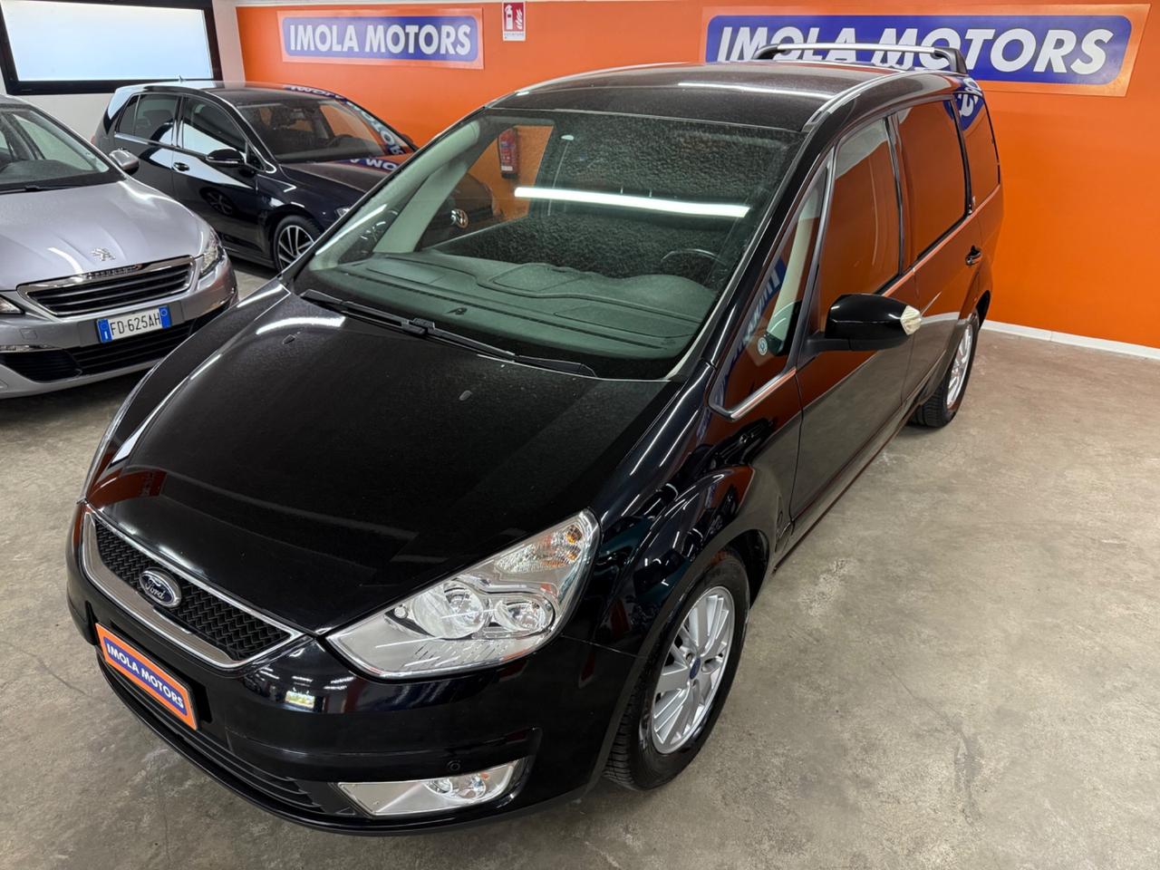 Ford Galaxy 2.0 da 140 CV - Gancio Traino Estraibile 7 posti