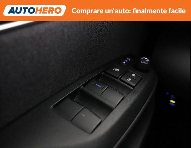 TOYOTA Yaris Cross 1.5 Hybrid 5p. E-CVT AWD-i Lounge