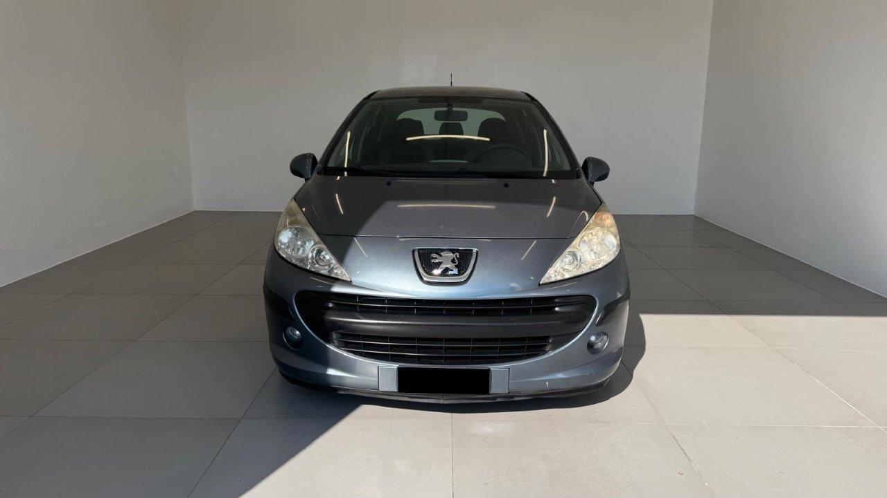 Peugeot 207 1.4 hdi XT