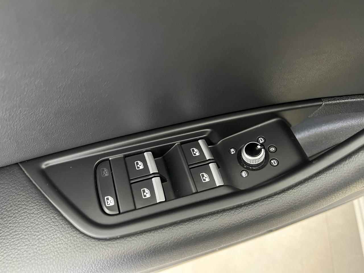 AUDI A4 V 2019 Allroad Quattro A4 Allroad 40 2.0 tdi mhev Identity Contrast quattro 204cv s-tronic