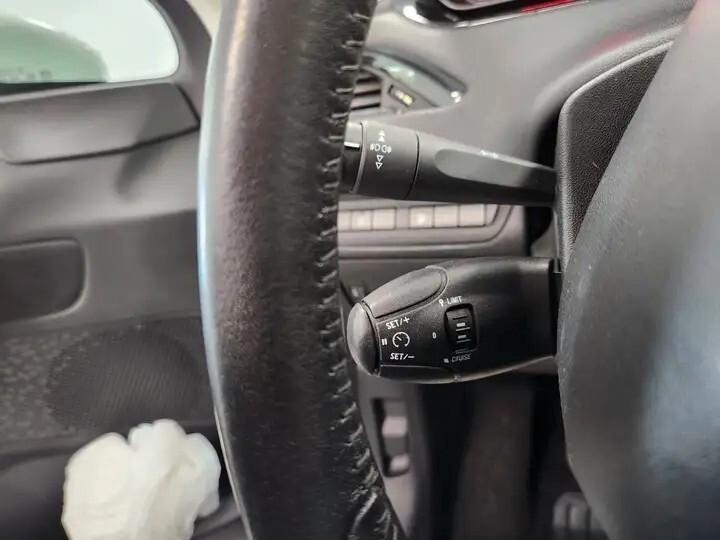 Peugeot 208 PureTech 82 5 porte Allure