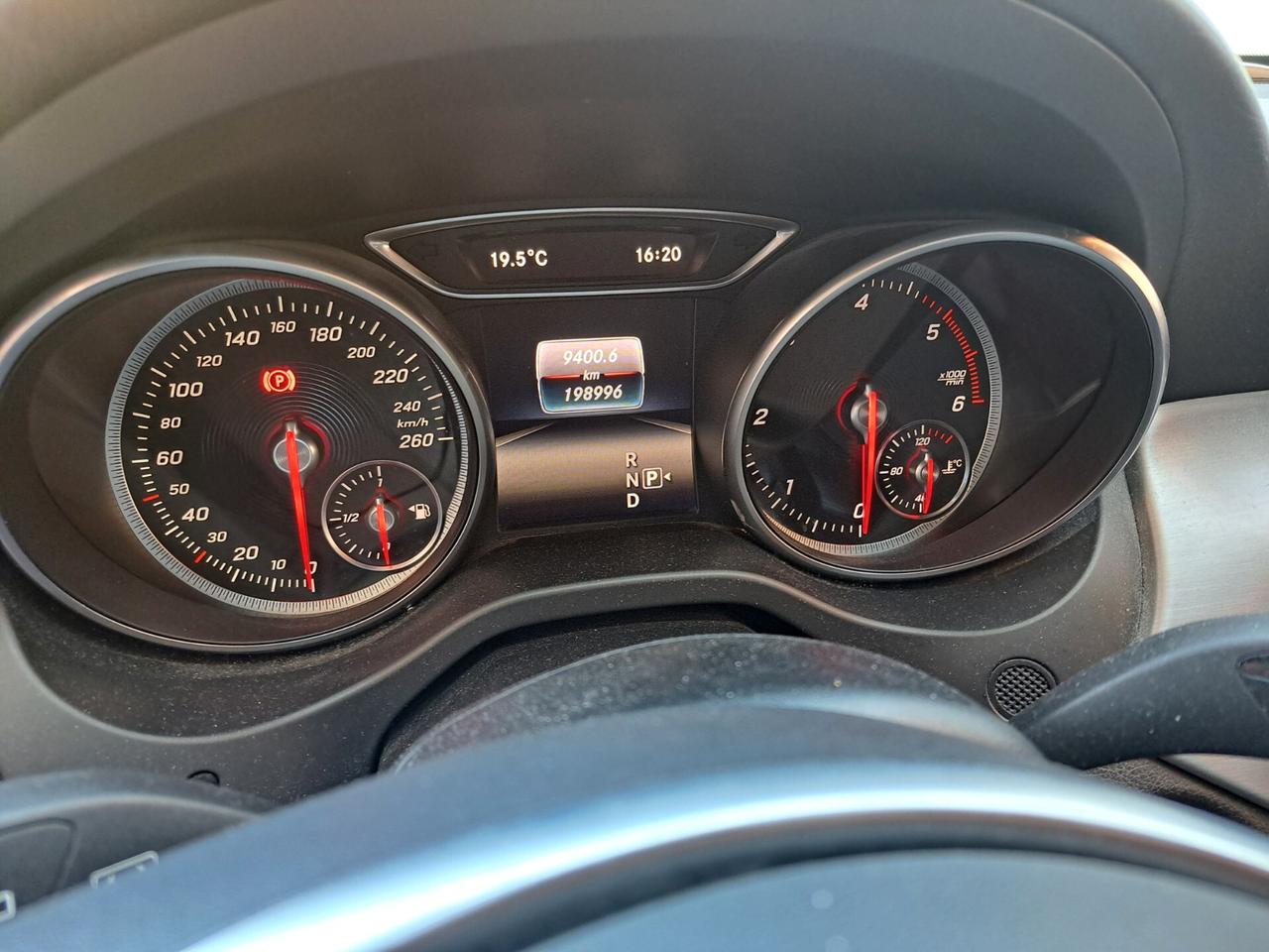 Mercedes-benz CLA 200 d S.W. Automatic Premium