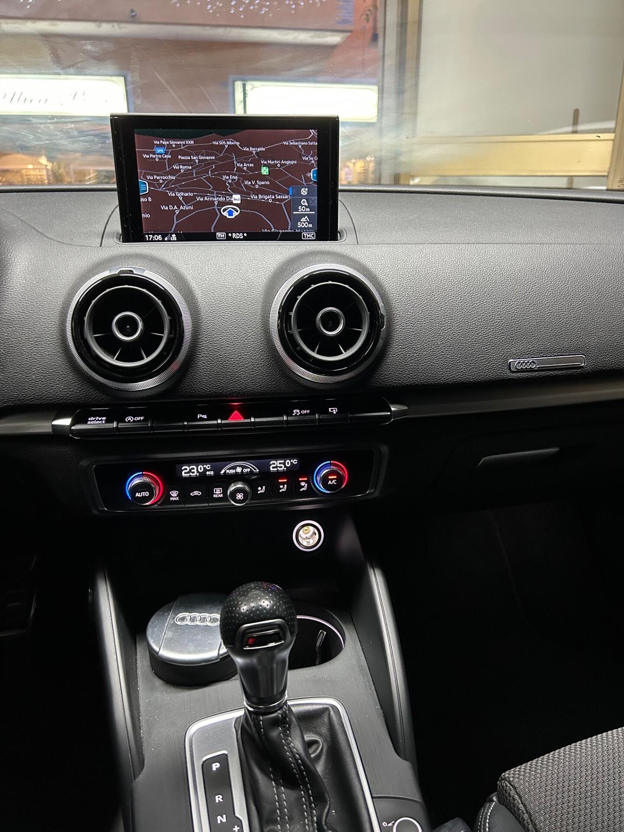 Audi A3 SPB 2.0 TDI Sedan S-Line