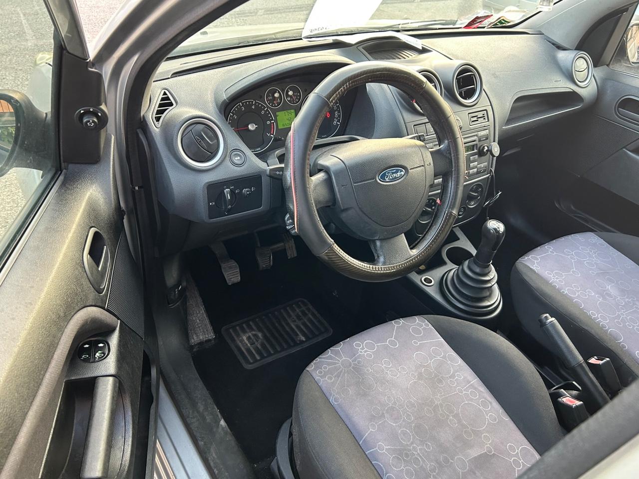 Ford Fiesta 1.2BENZINA 80CV Ghia NEOPATENTATI