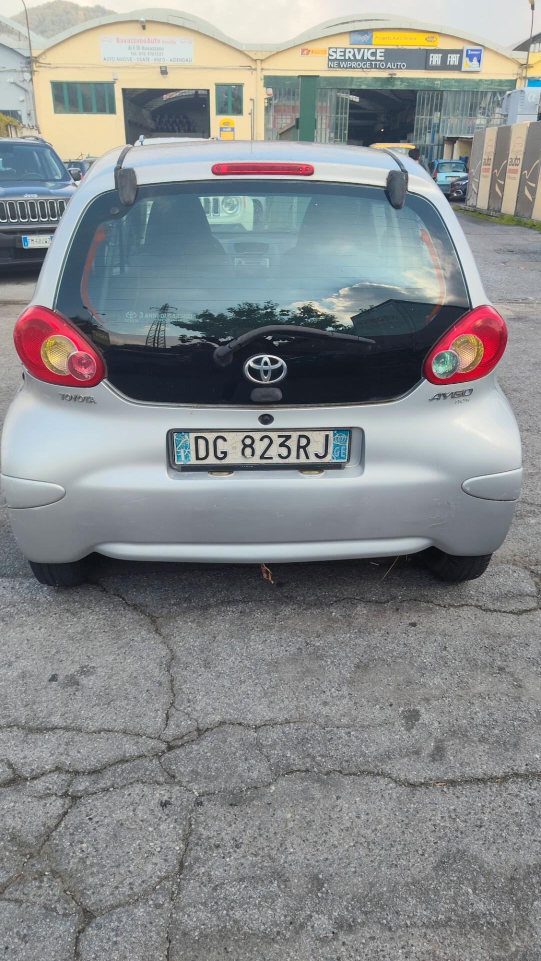 Toyota Aygo 1.0 12V VVT-i 5 porte Now