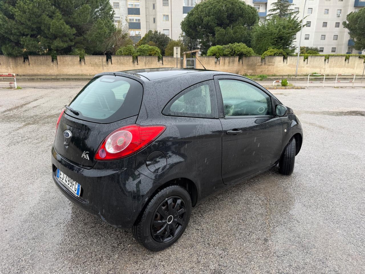 FORD KA 2011 1.2 BENZINA 69CV *70 MILAKM