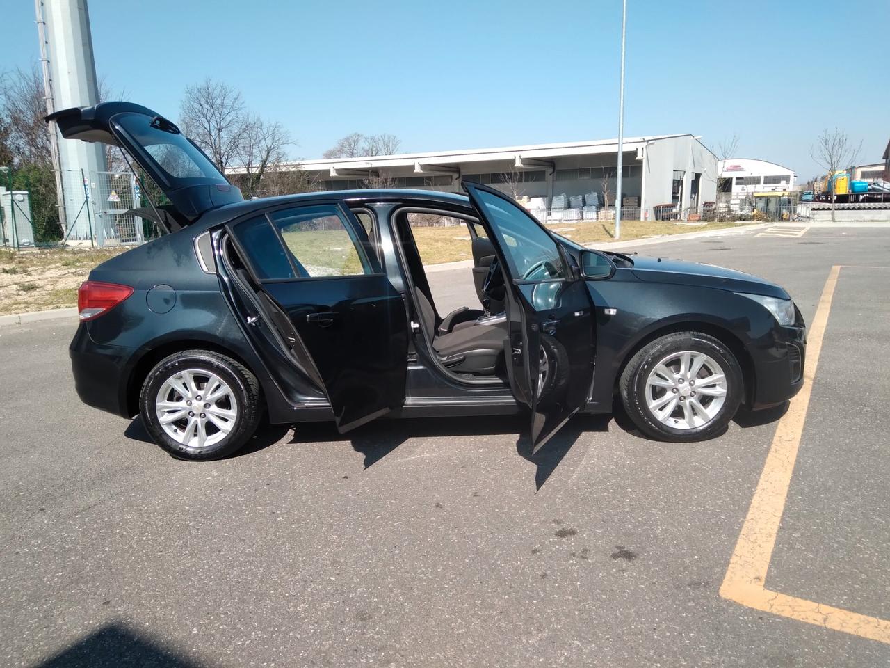 Chevrolet Cruze 1.8 141cv 5 porte LT GPL xneopatentati