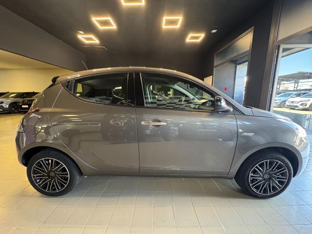 LANCIA Ypsilon 1.0 FireFly 5 porte S&S Hybrid Gold