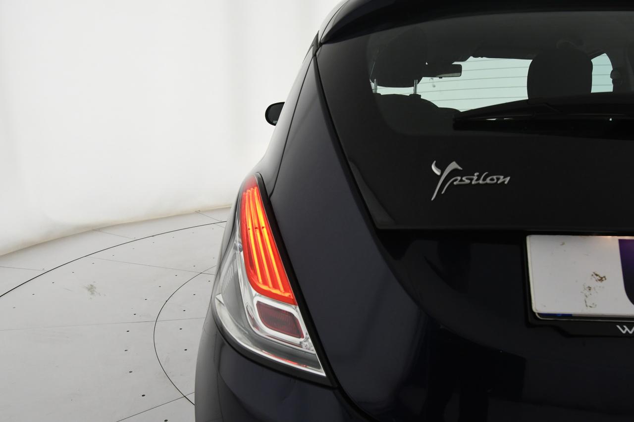 LANCIA Ypsilon 1.0 firefly hybrid Gold s&s 70cv APP CONNECT+NEOPATENTATI