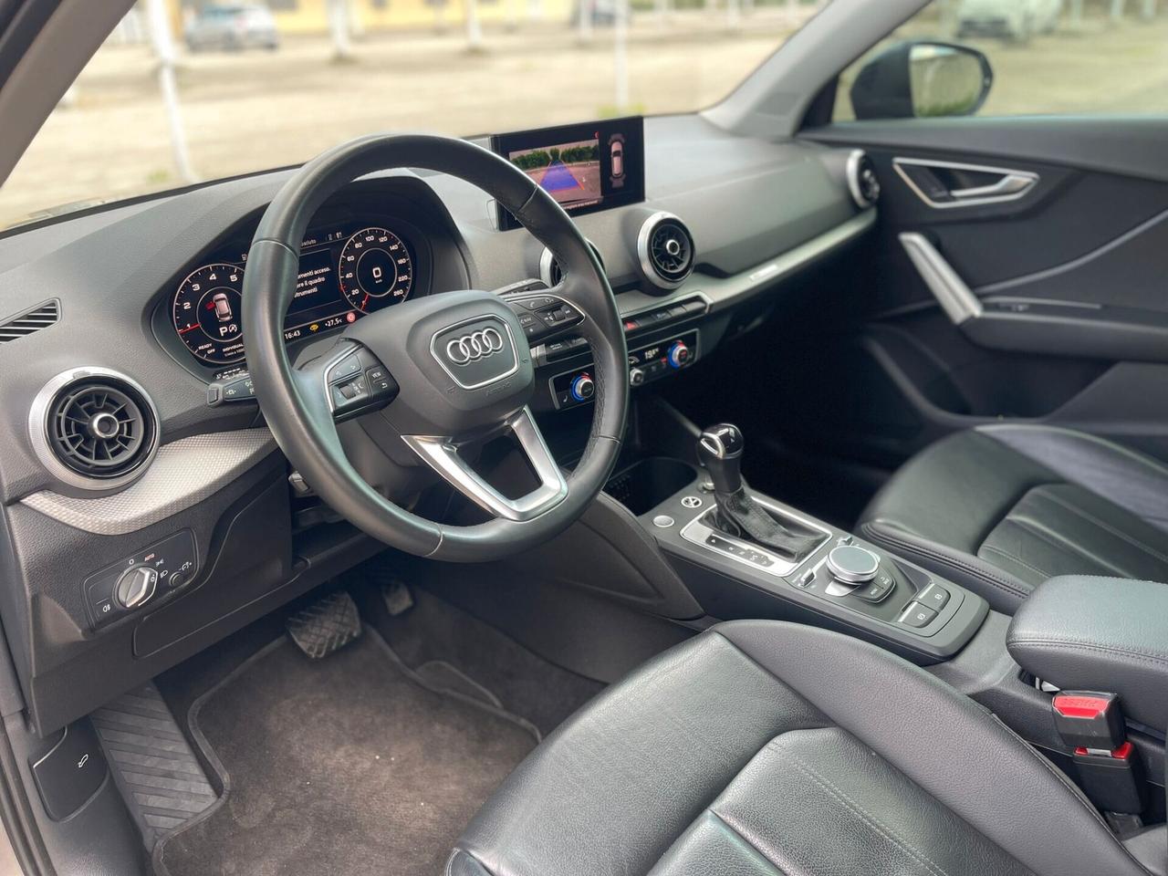 Audi Q2 40 TFSI quattro S tronic Identity Black