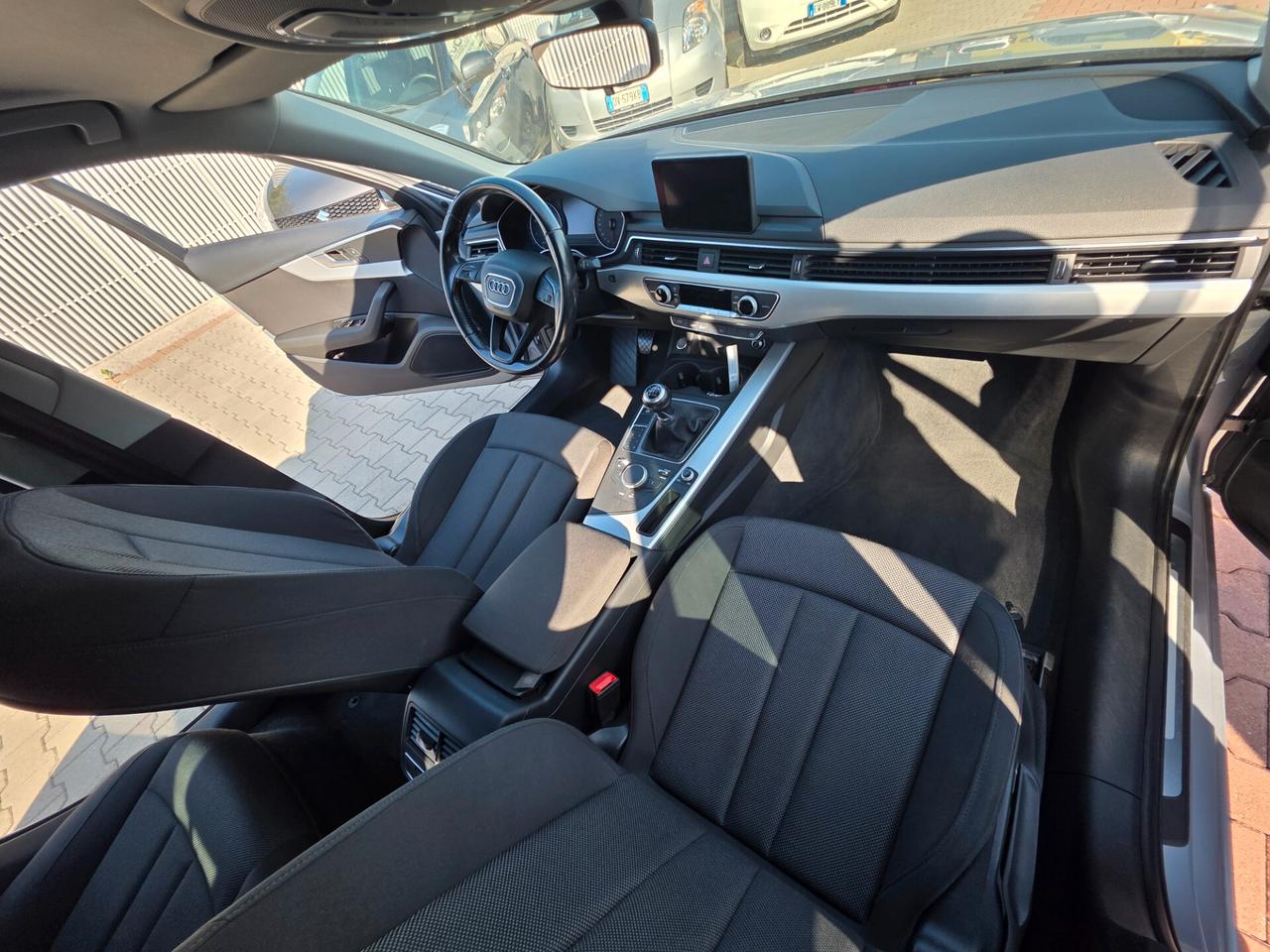 Audi A4 2.0 TDI 122CV Business Sport garantita 12M