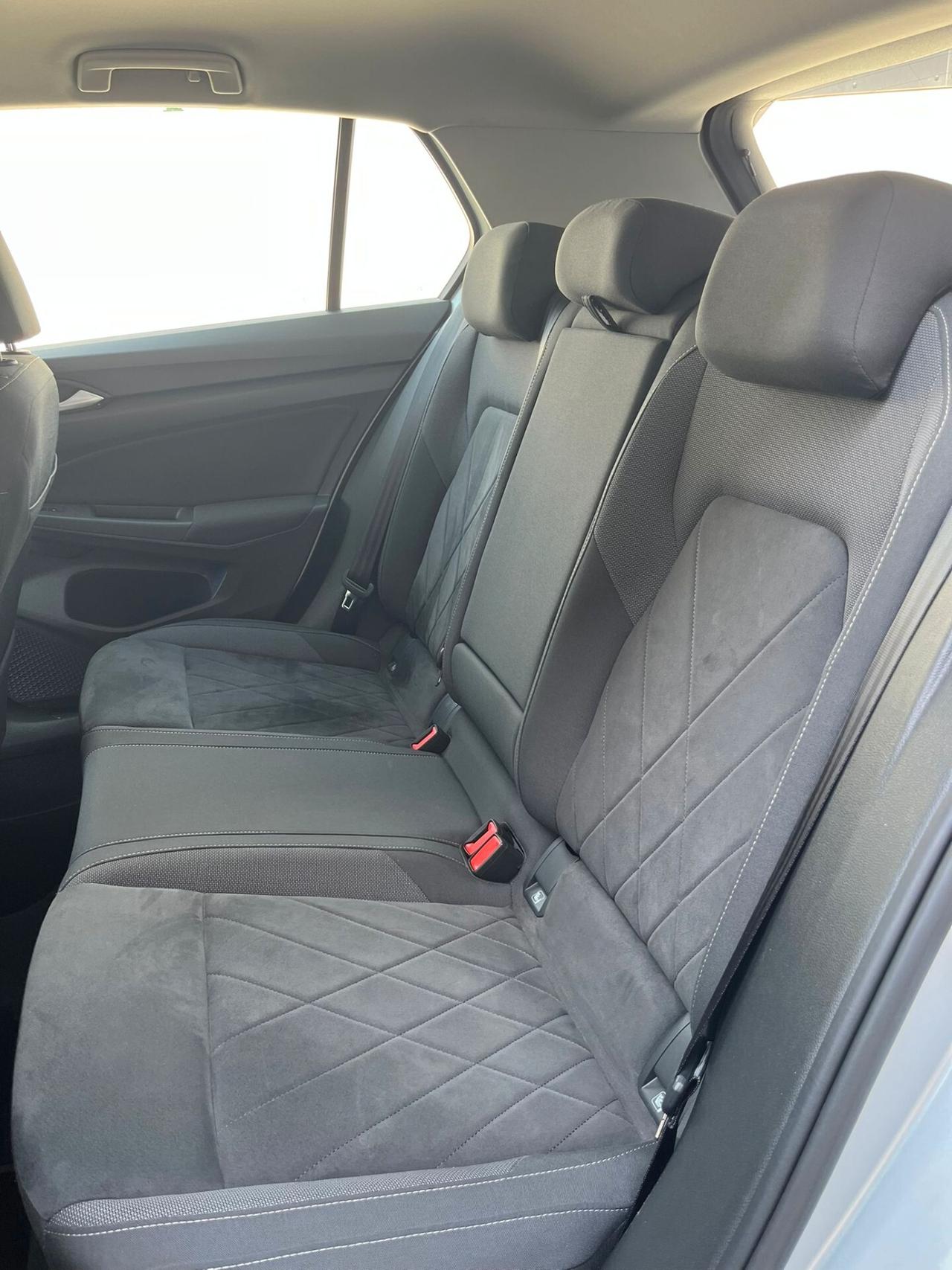 Volkswagen Golf 8 2.0 TDI DSG SCR Style