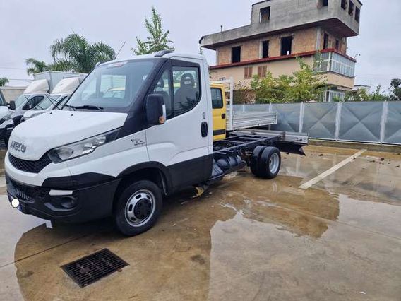 Iveco Daily 35C14 PASSO 3450 3.0 GNC -2017 EURO 6