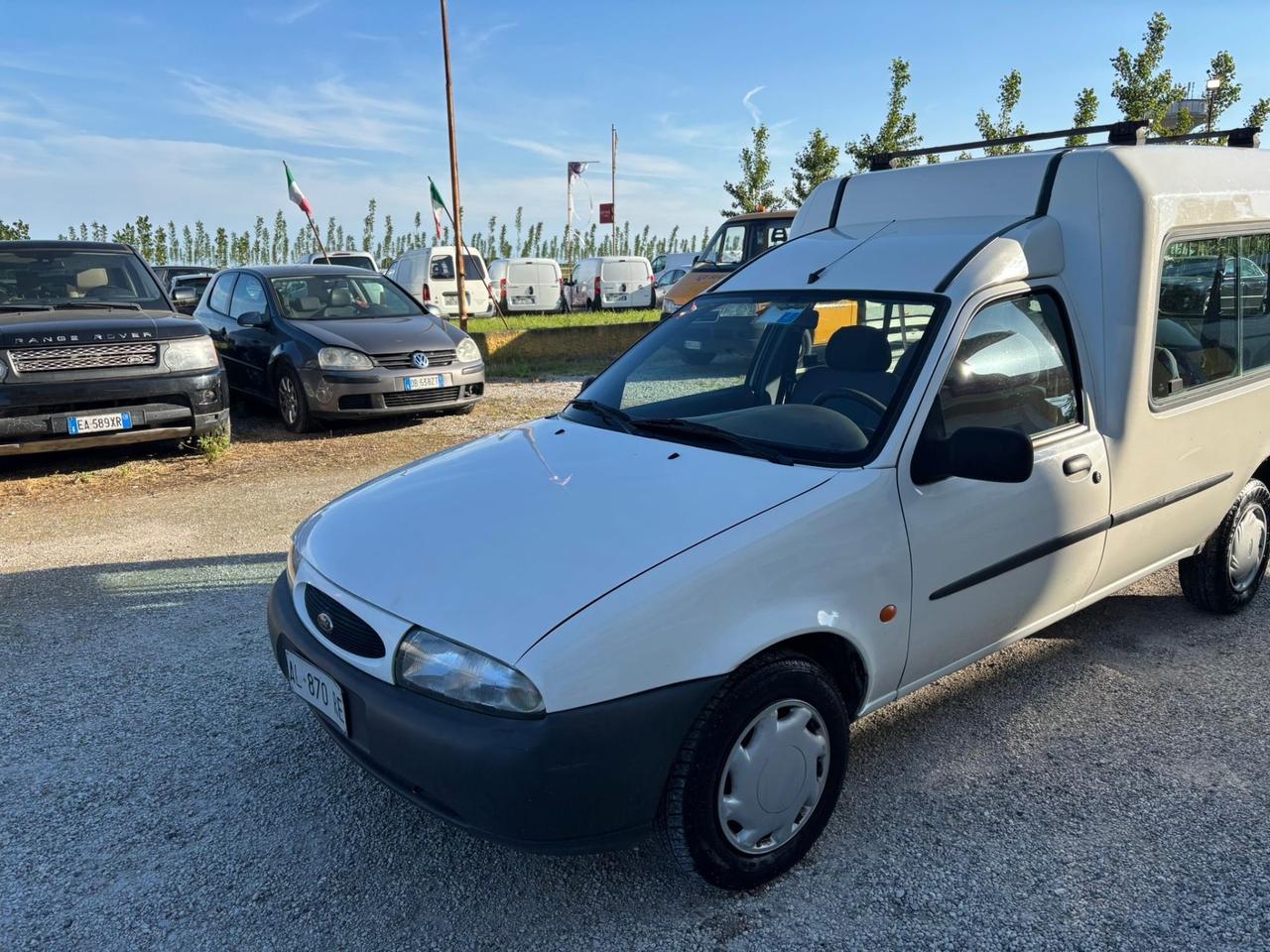 Ford Courier 1.8 diesel cat 3p. Van