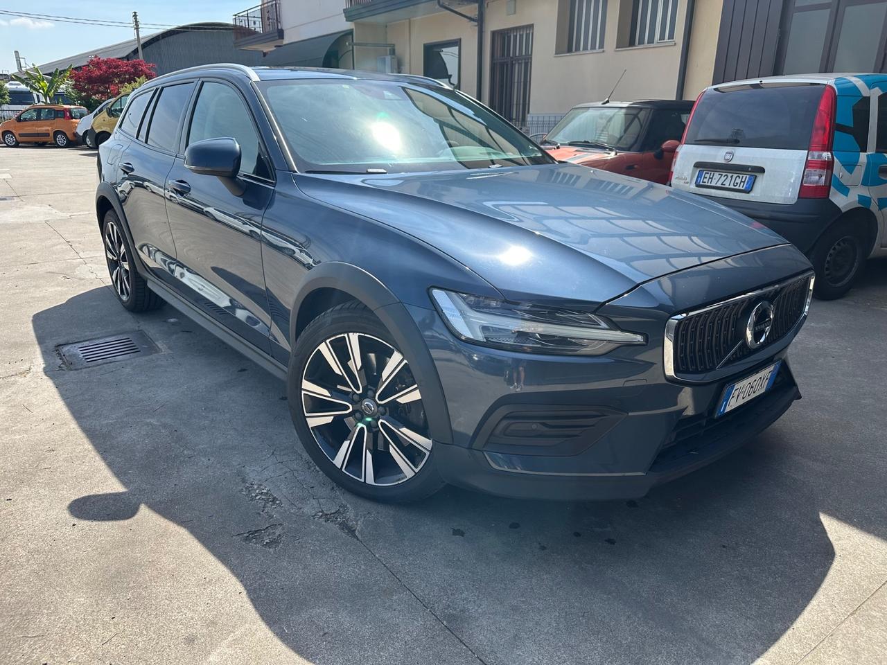 Volvo V60 Cross Country V60 Cross Country D4 AWD Geartronic Business Plus