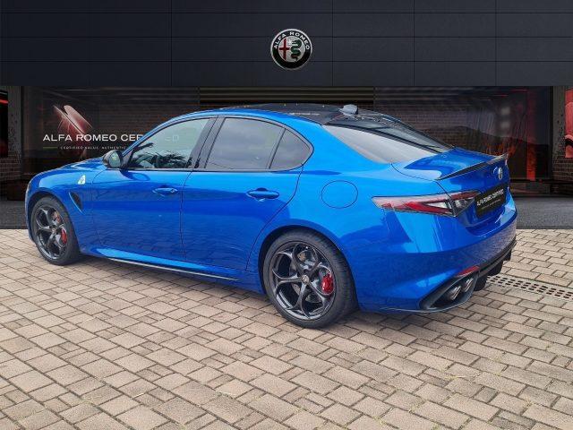 ALFA ROMEO Giulia 2.9 V6 Bi-Turbo AT8 Quadrifoglio